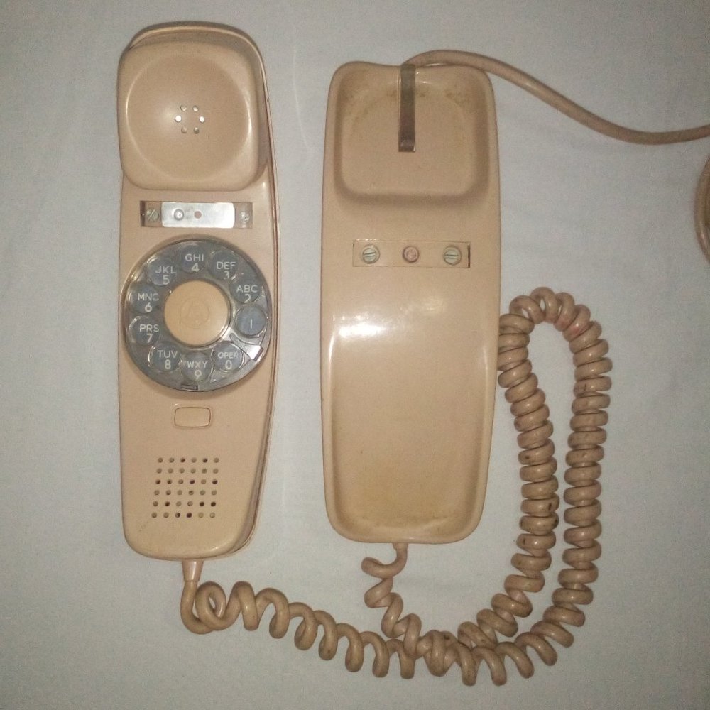 1960's Rotary Phone:  Trimline.  Bell Systems.  Good Condition